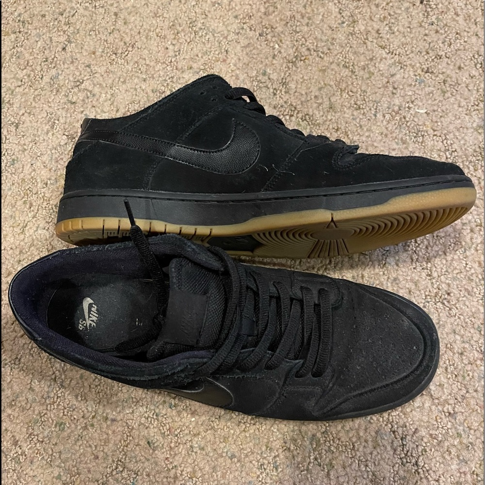 Nike dunk sb low size 13